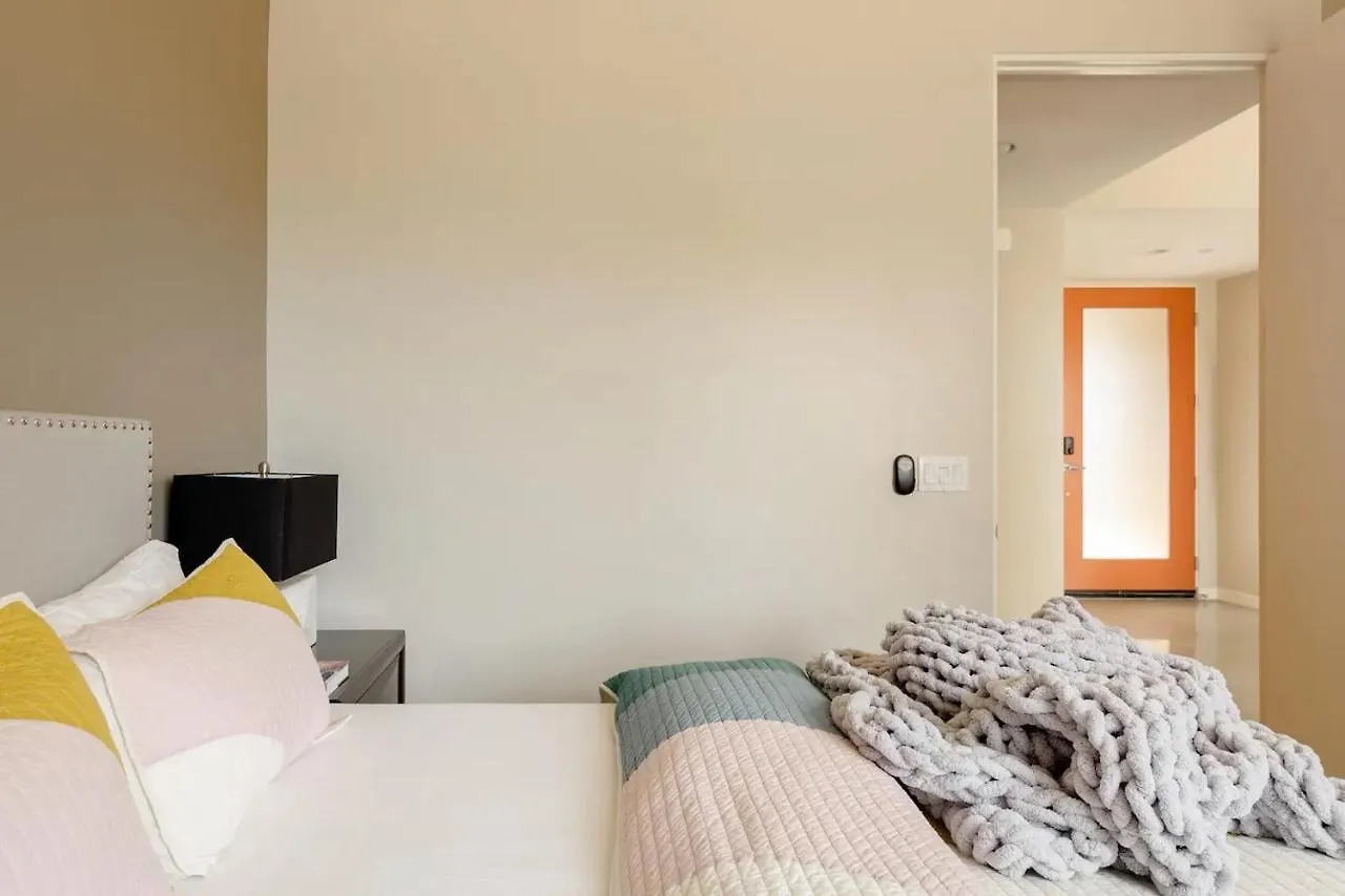 **Fabulous New Luxe Home Pool-Spa-Views!!!** Palm Springs 0*,  Amerikai Egyesült Államok