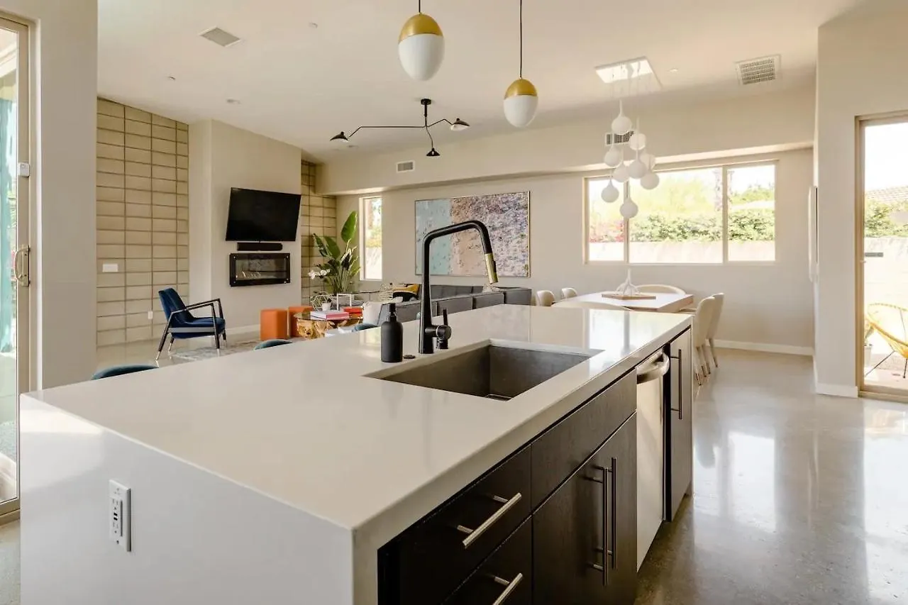 **Fabulous New Luxe Home Pool-Spa-Views!!!** Palm Springs 0*,  Amerikai Egyesült Államok