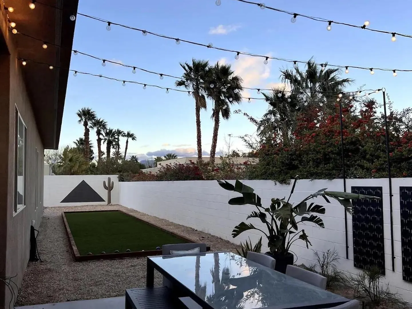 **Fabulous New Luxe Home Pool-Spa-Views!!!** Palm Springs Nyaraló